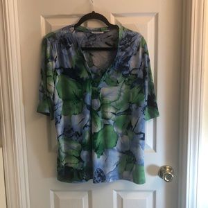 Susan Graver Printed Liquid Knit Banded V-Neck Top w/ Smocking Size M